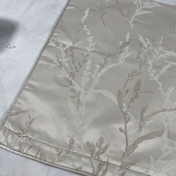 NEW Hudson Park Collection Reeds (1) Standard Sham Pillow - Picture 7 of 12